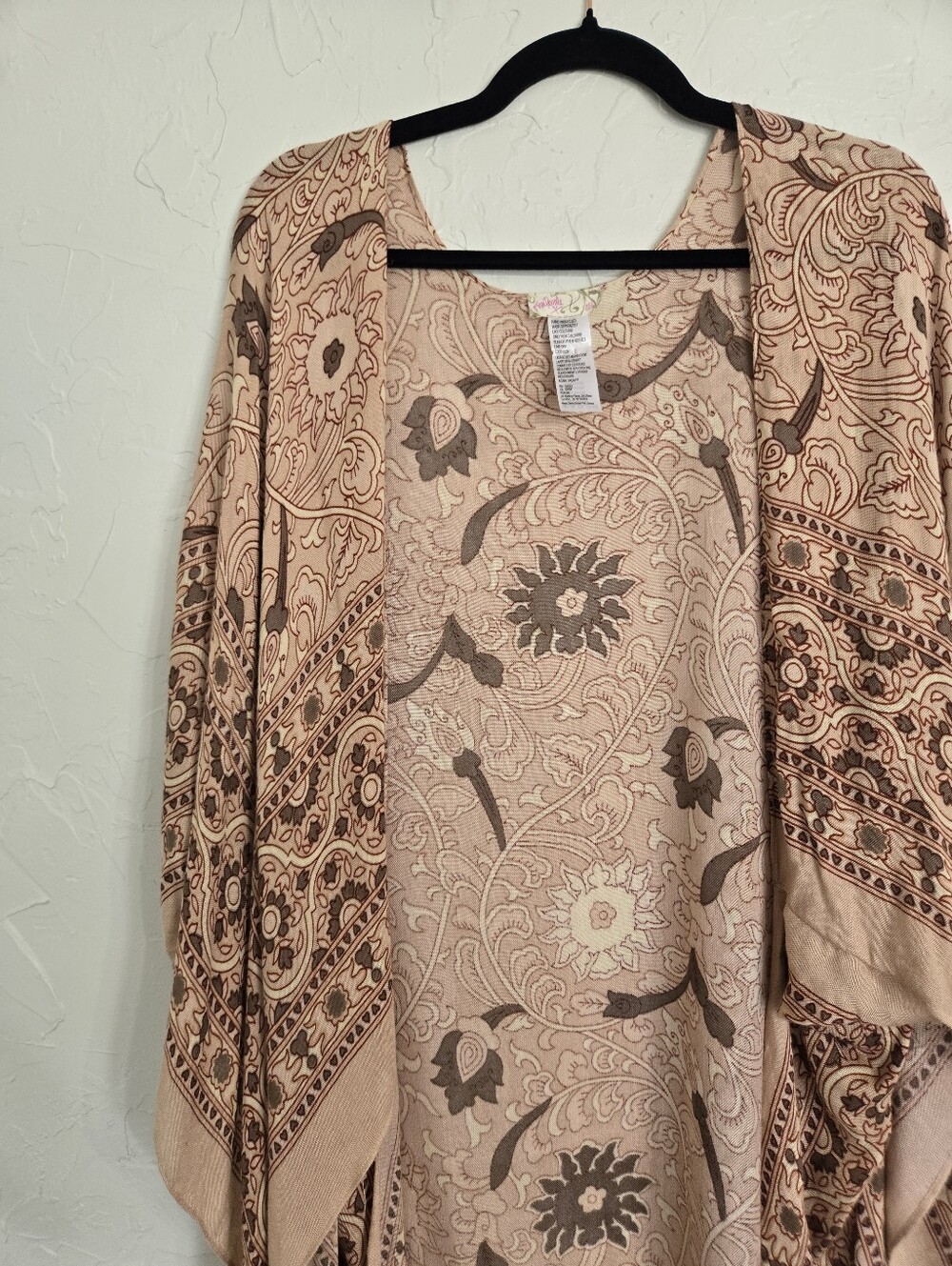 Free People Tan and Blush Paisley Kimono - Picture 2 of 11